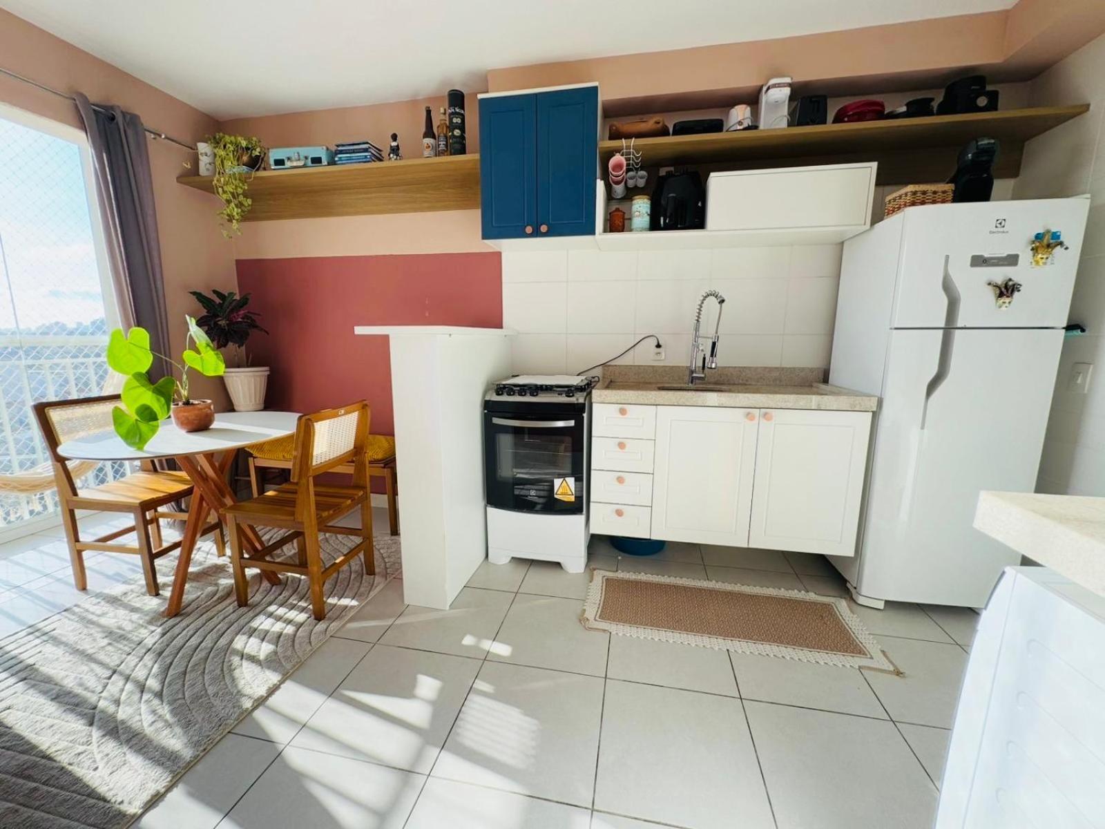Completo E Aconchegante Em Apartamento